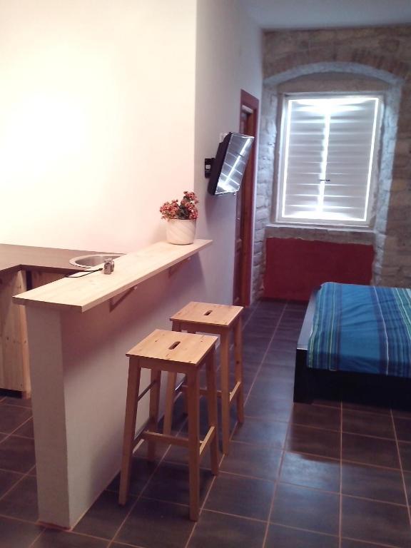 Apartments Madirazza トロギール 部屋 写真