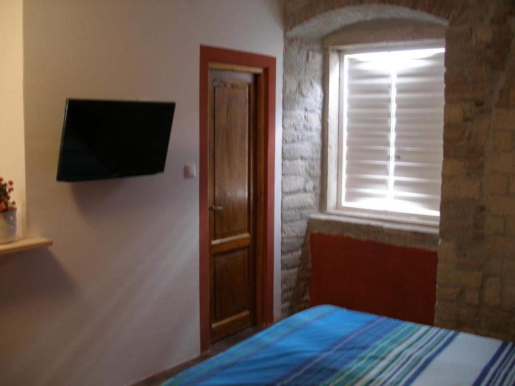 Apartments Madirazza トロギール 部屋 写真
