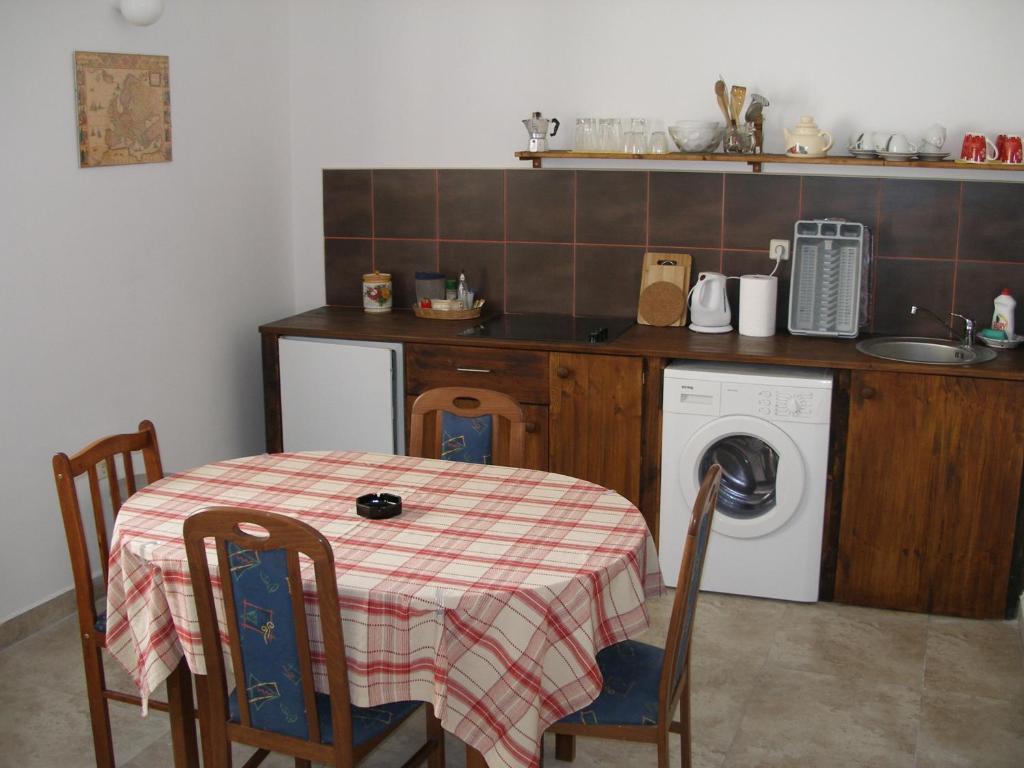 Apartments Madirazza トロギール エクステリア 写真